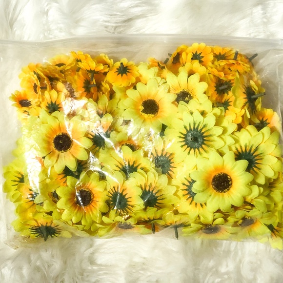 225 Artificial Sunflower Heads🌻 - Picture 3 of 5